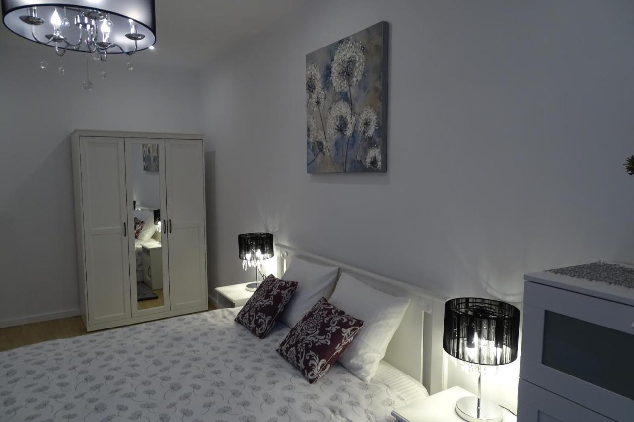 City Eyes Targul Vinului Apartment Sibiu Luaran gambar